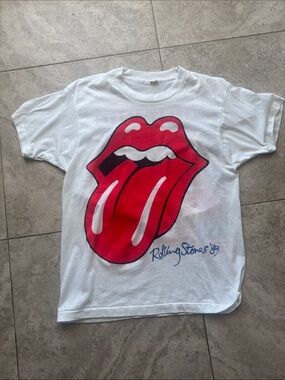 Rolling Stone North American Tour Vintage 1989 shirt.